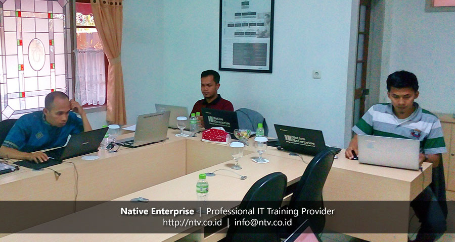Training "Angular 2 Web Application Development" bersama Universitas Andalas